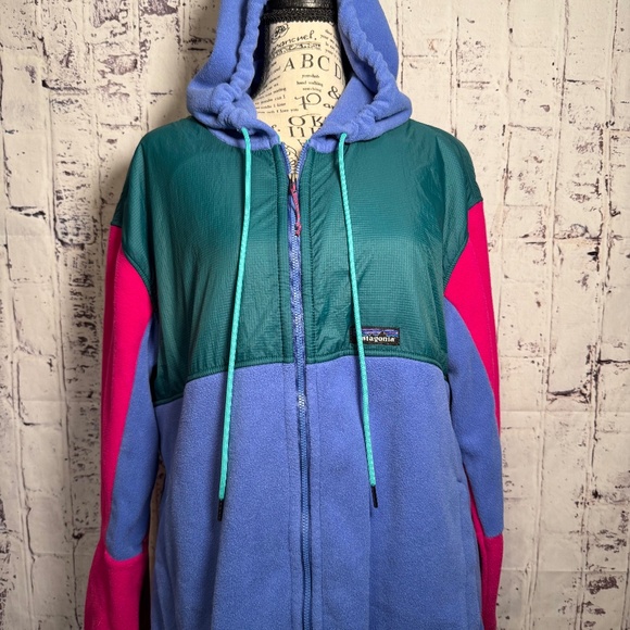 *NWOT* Patagonia Women's Full-Zip Microdini Hoody. Size XL. Multi color. - Picture 2 of 10